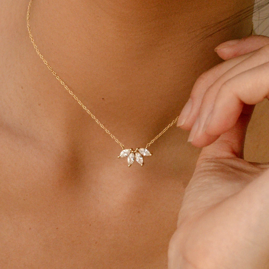 Colier: Diamond Flower